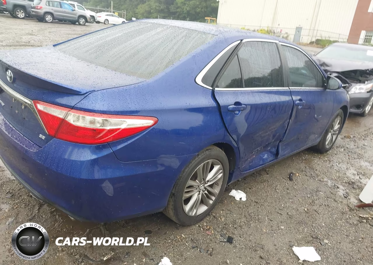 2016 Toyota Camry Se VIN:4T1BF1FK0GU513933 - 3