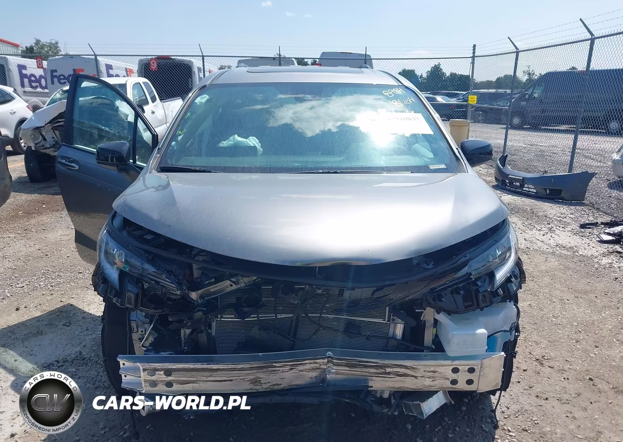 2026 Toyota Sienna Xse VIN:5TDXSKFC1TS228984 - 13