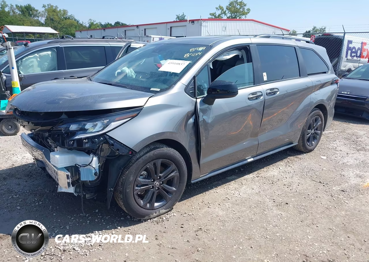 2026 Toyota Sienna Xse VIN:5TDXSKFC1TS228984 - 2