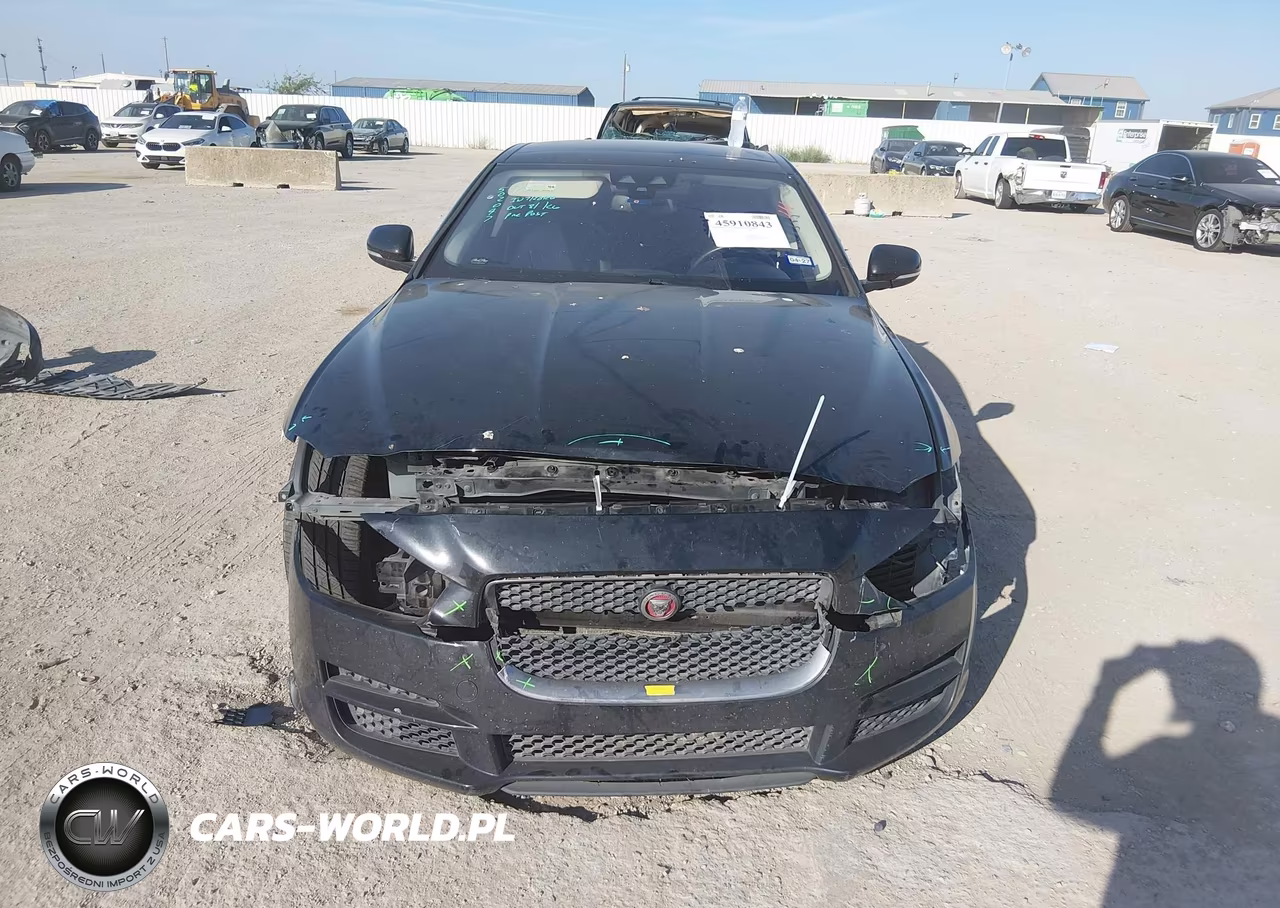 2017 Jaguar Xe 35T Premium VIN:SAJAD4BV5HA955652 - 6