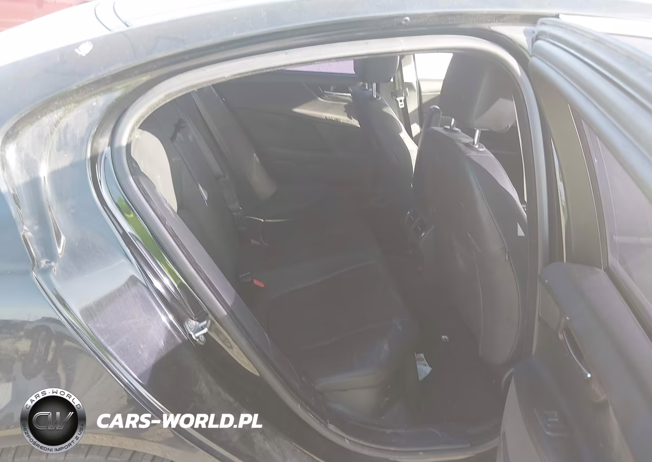 2017 Jaguar Xe 35T Premium VIN:SAJAD4BV5HA955652 - 8
