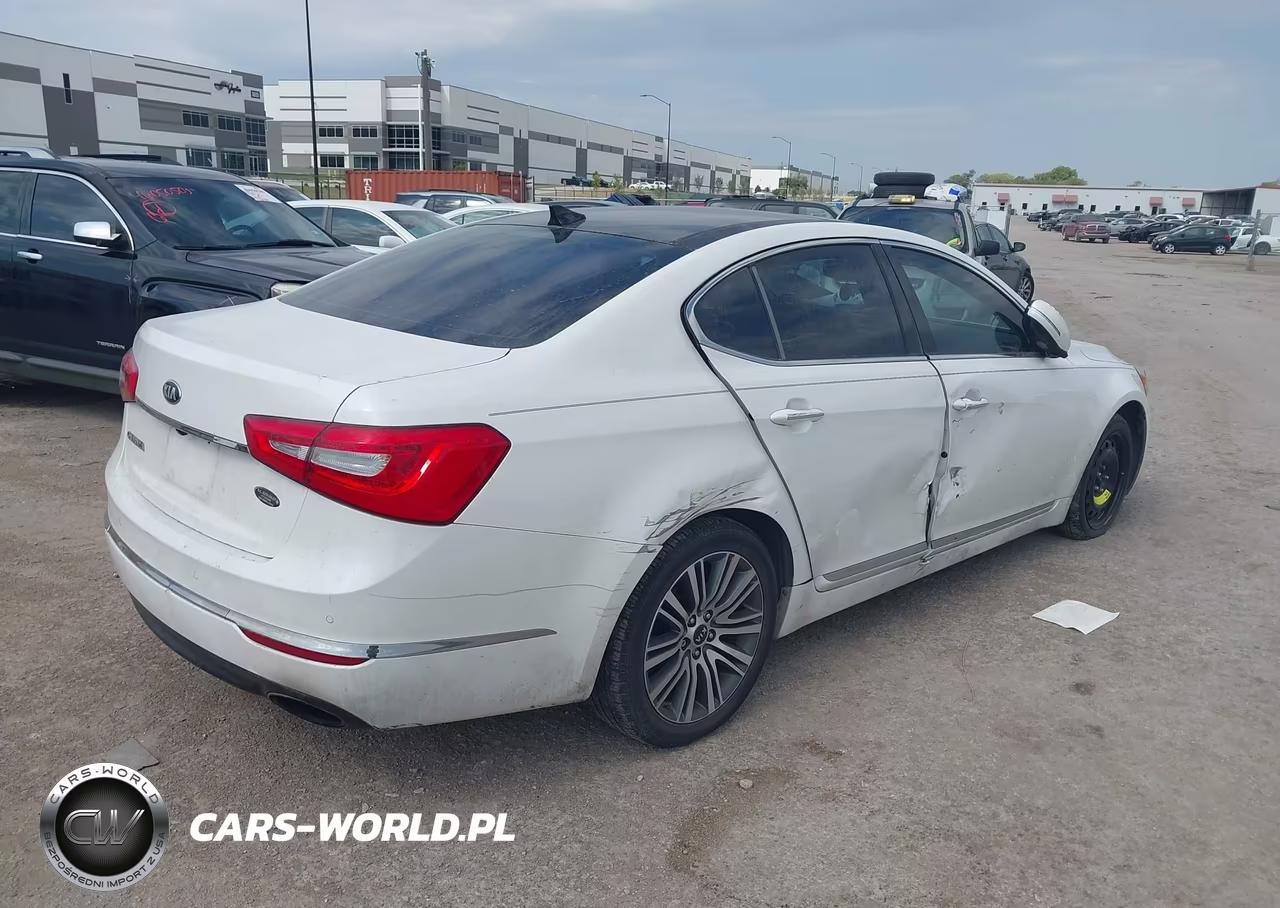 2015 Kia Cadenza Premium VIN:KNALN4D71F5190736 - 4