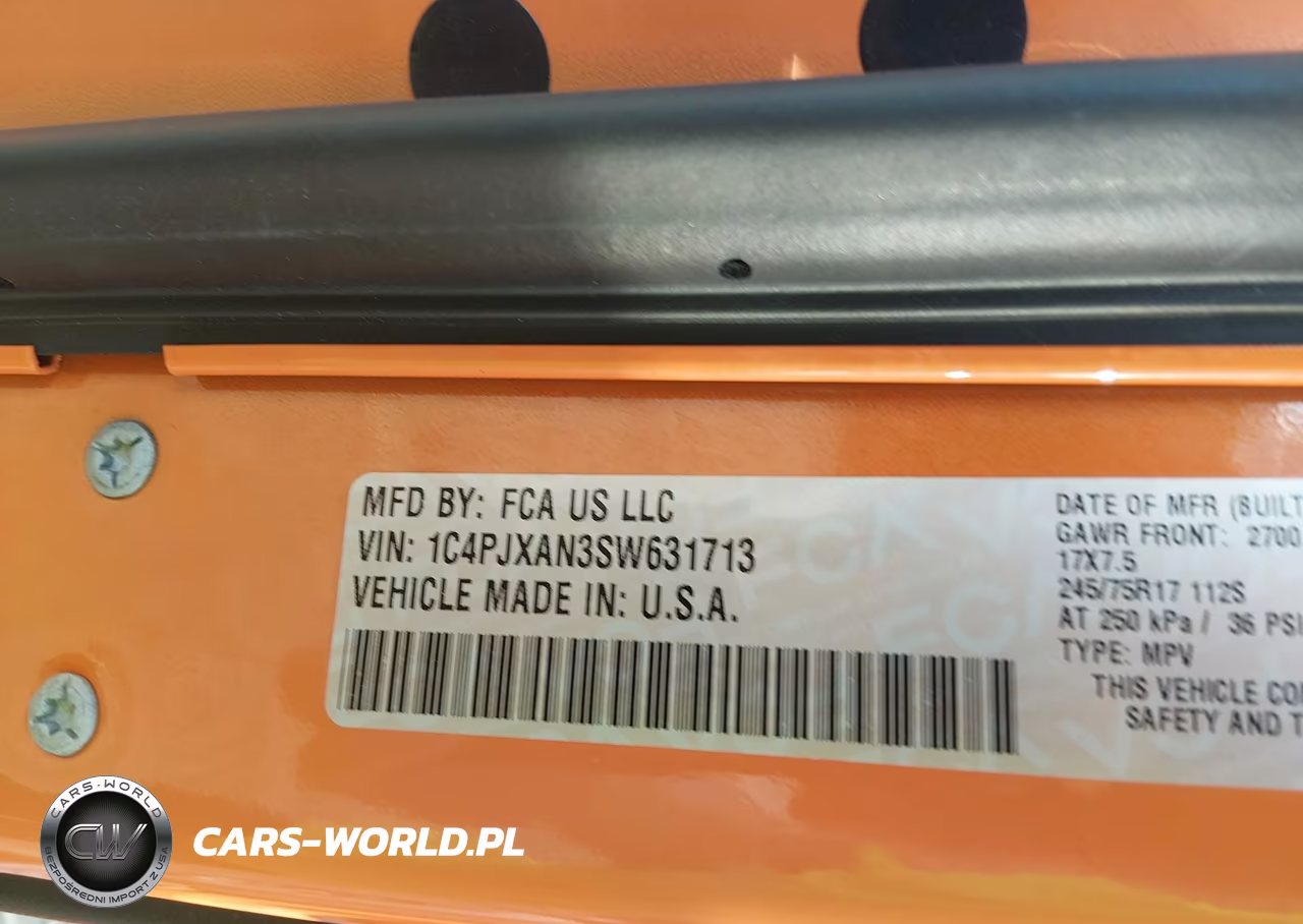 2025 Jeep Wrangler 2-Door Sport 4X4 VIN:1C4PJXAN3SW631713 - 9