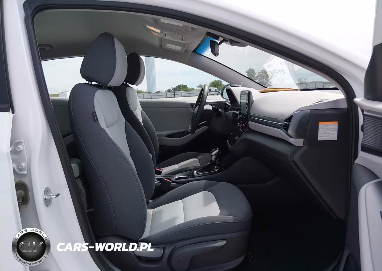 2020 Hyundai Ioniq Hybrid Blue VIN:KMHC65LC1LU233098 - 5