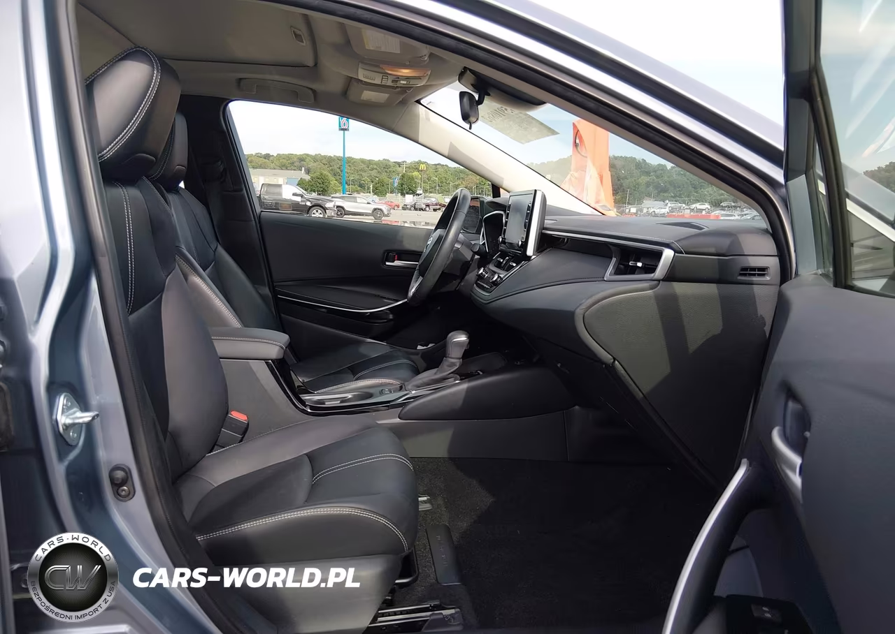 2020 Toyota Corolla Xle VIN:JTDFPRAE5LJ007321 - 5