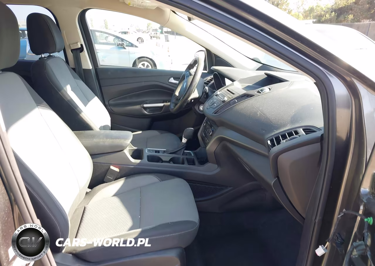 2017 Ford Escape Se VIN:1FMCU0GD1HUE96761 - 5