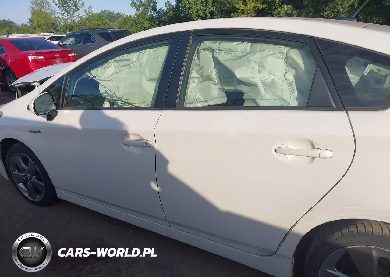 2013 Toyota Prius Three Se VIN:JTDKN3DU2D5610256 - 14