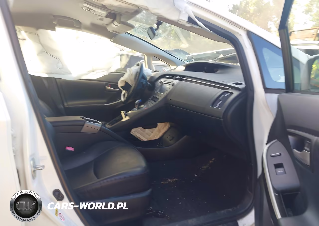 2013 Toyota Prius Three Se VIN:JTDKN3DU2D5610256 - 5