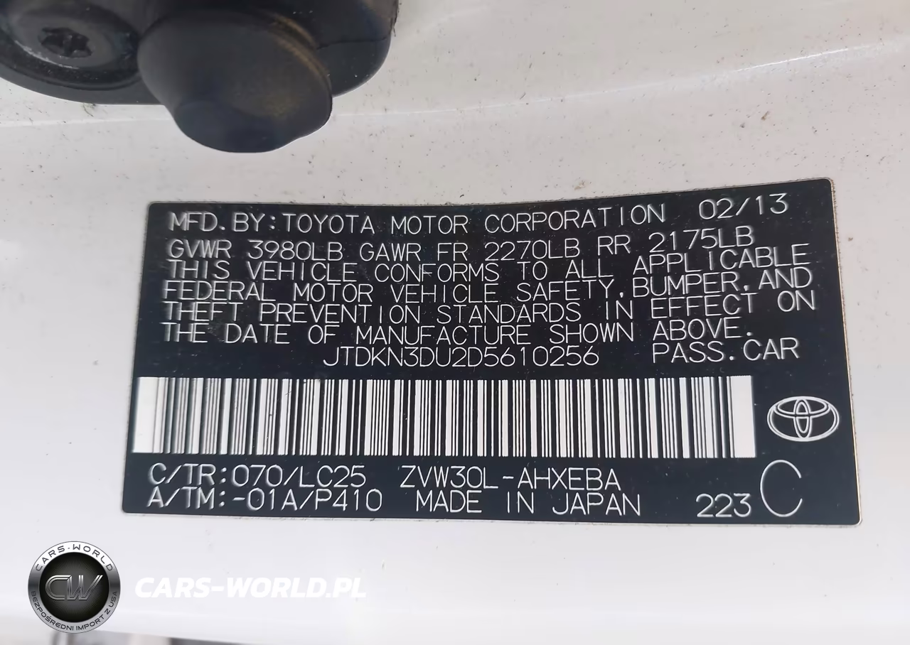 2013 Toyota Prius Three Se VIN:JTDKN3DU2D5610256 - 9