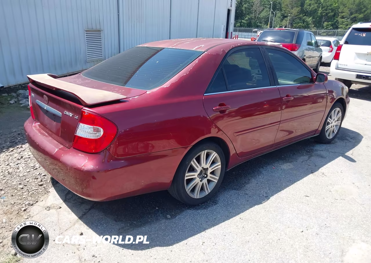 2003 Toyota Camry Le VIN:4T1BE32K03U181054 - 4