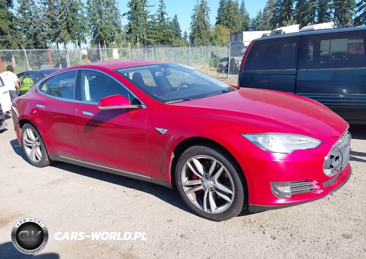 2014 Tesla Model S P85 VIN:5YJSA1H17EFP31798 - 14