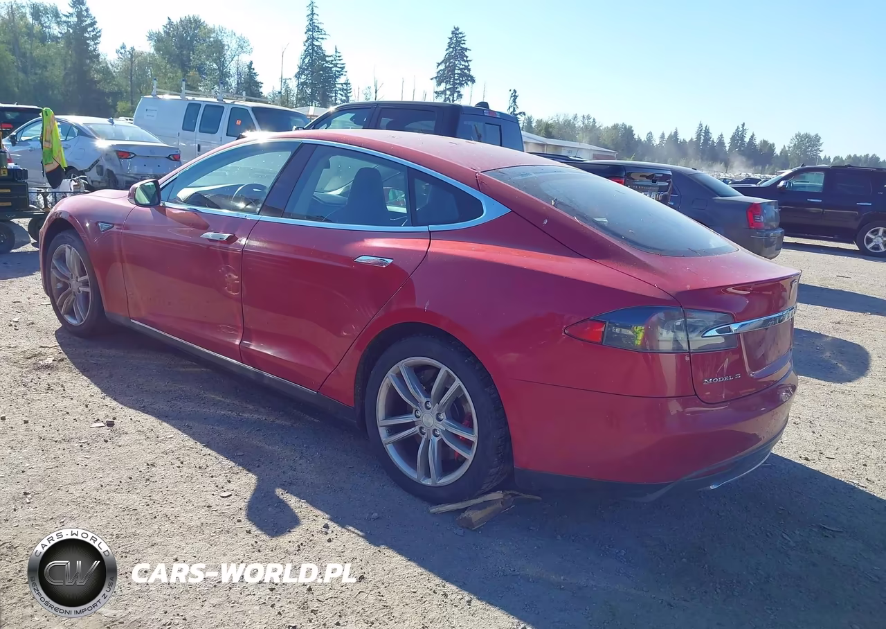2014 Tesla Model S P85 VIN:5YJSA1H17EFP31798 - 3