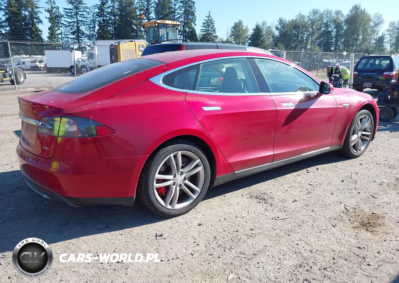 2014 Tesla Model S P85 VIN:5YJSA1H17EFP31798 - 4