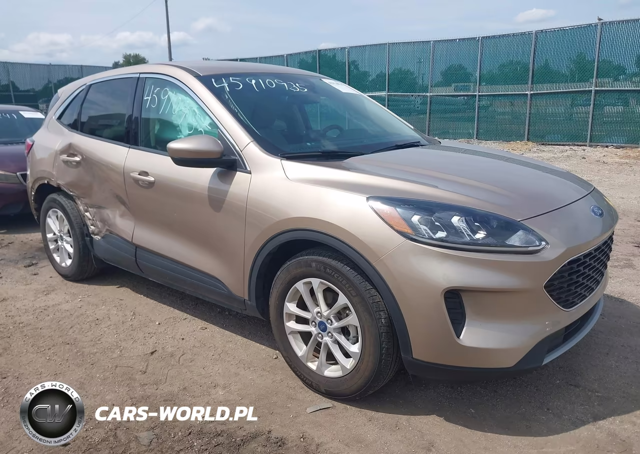 2020 Ford Escape Se