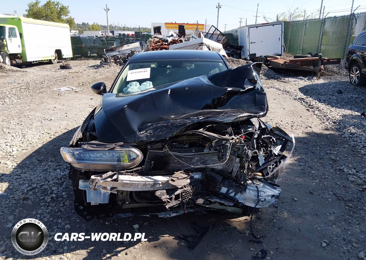 2018 Honda Accord Hybrid Touring VIN:1HGCV3F93JA014817 - 12