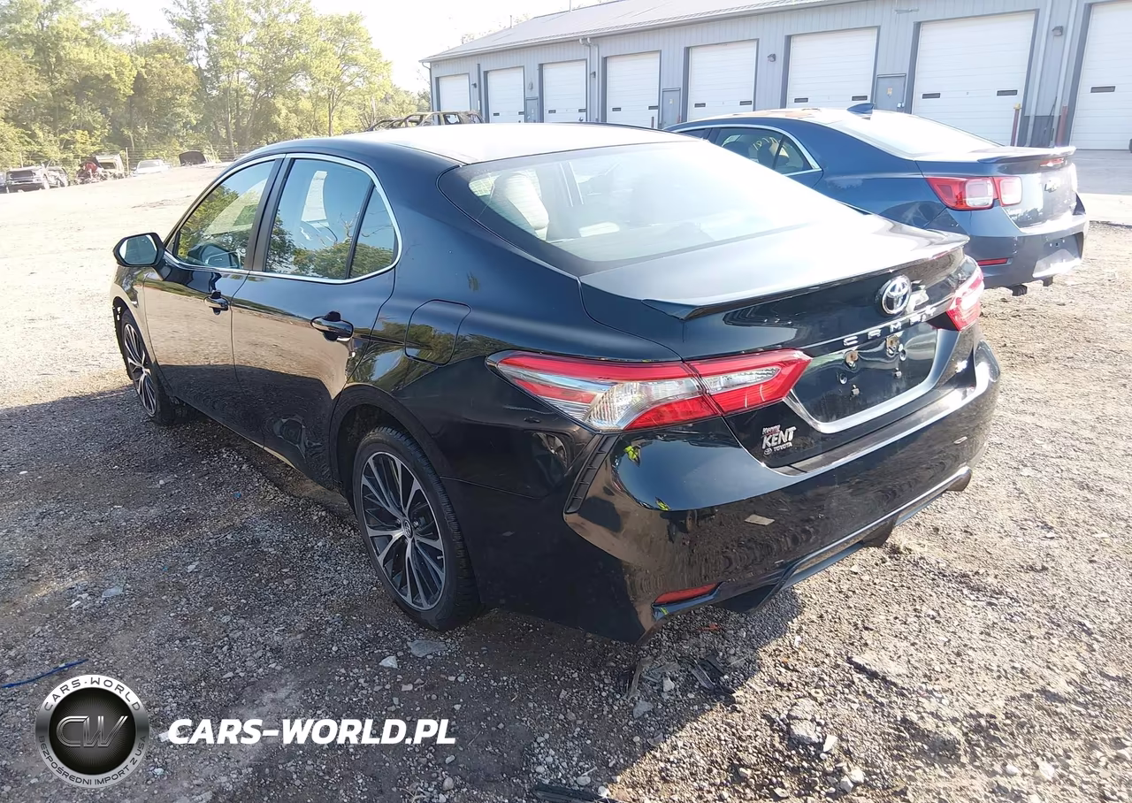2018 Toyota Camry Se VIN:4T1B11HK2JU580620 - 3