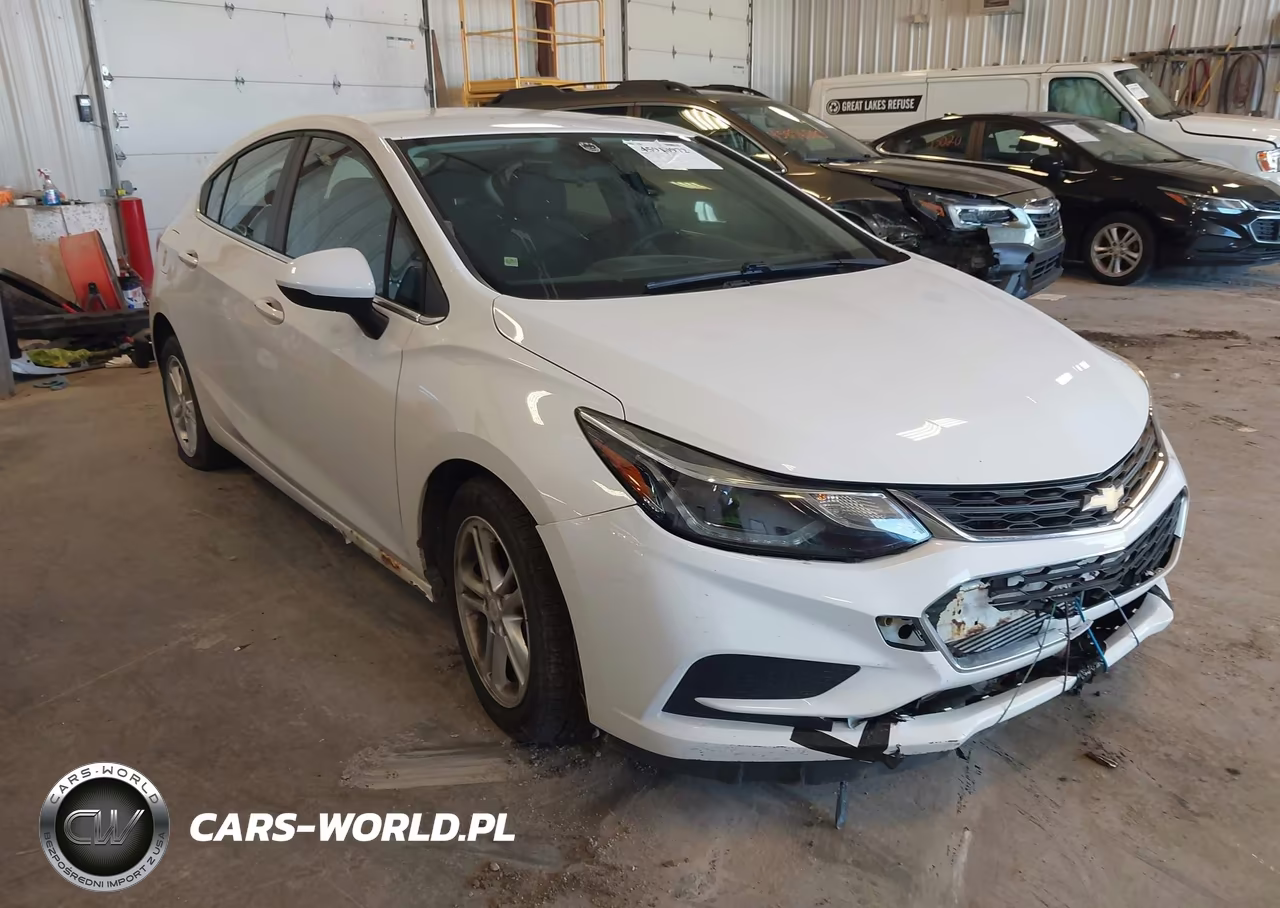 2017 Chevrolet Cruze Lt Auto – zdjęcie 1 z 17