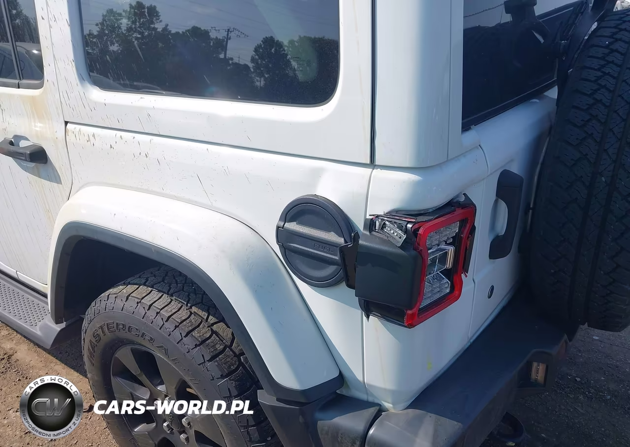 2020 Jeep Wrangler Unlimited Sahara 4X4 VIN:1C4HJXEN3LW147170 - 20
