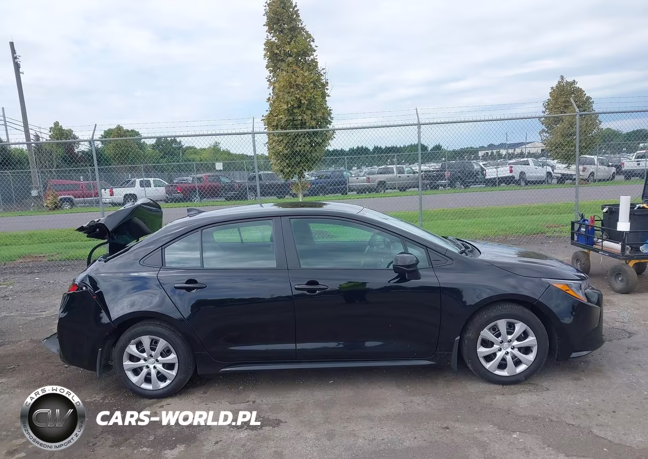 2026 Toyota Corolla Le VIN:5YFB4MDE9TP386082 - 13