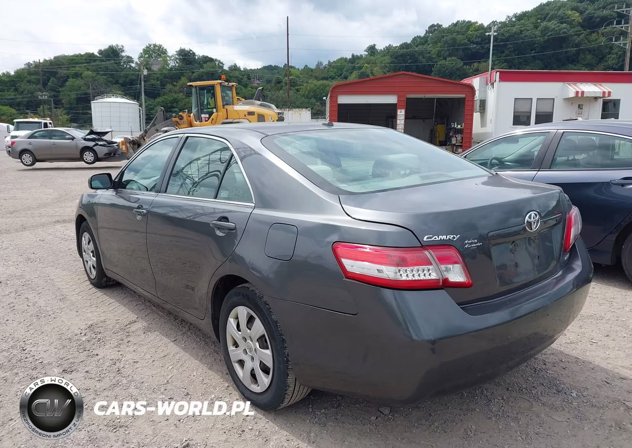 2011 Toyota Camry Le VIN:4T1BF3EK4BU682682 - 3