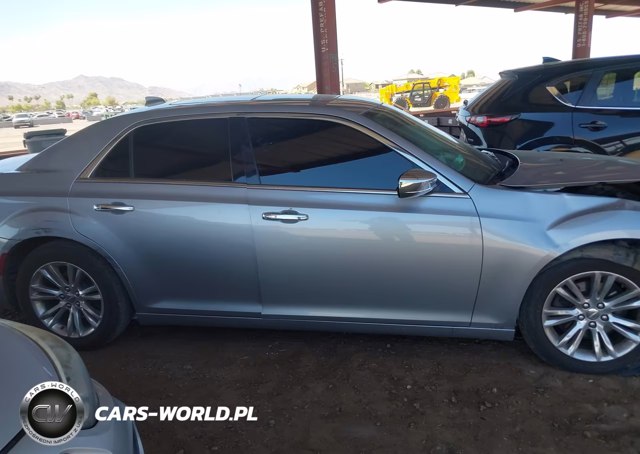2017 Chrysler 300C VIN:2C3CCAEG7HH663223 - 13