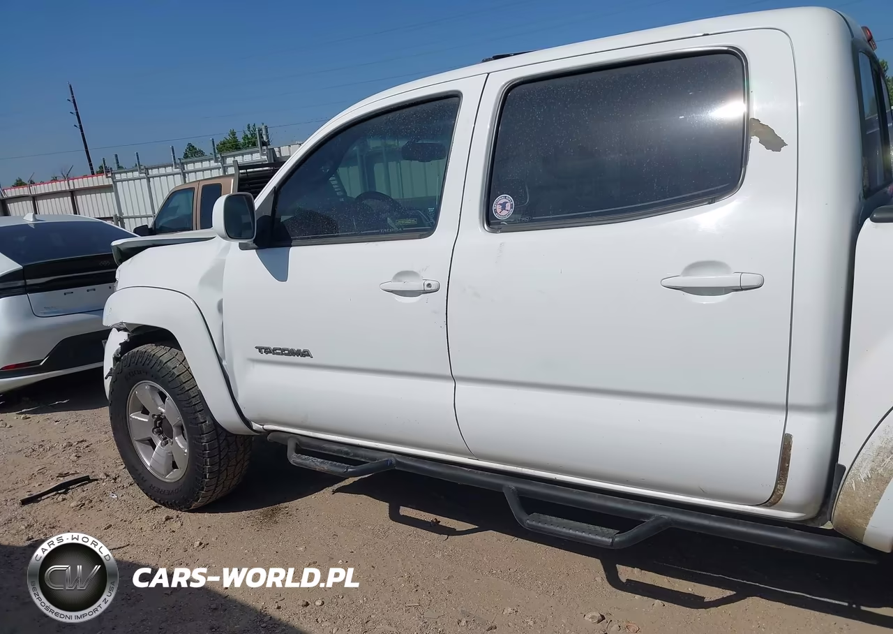 2011 Toyota Tacoma Base V6 VIN:5TFLU4EN9BX020240 - 13