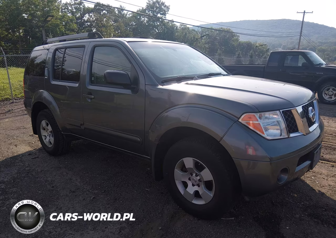2005 Nissan Pathfinder Xe