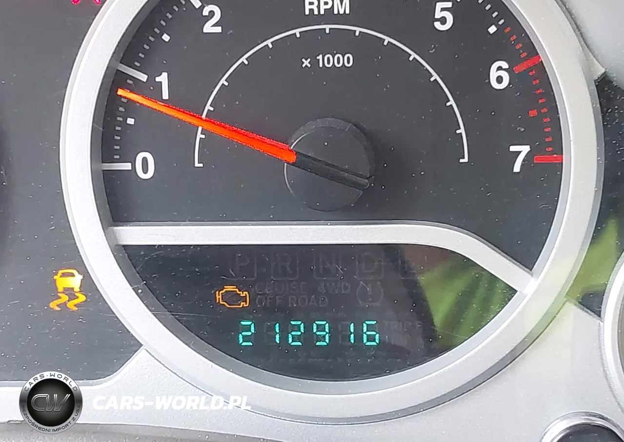2008 Jeep Wrangler Unlimited Sahara VIN:1J8GA59168L574092 - 15