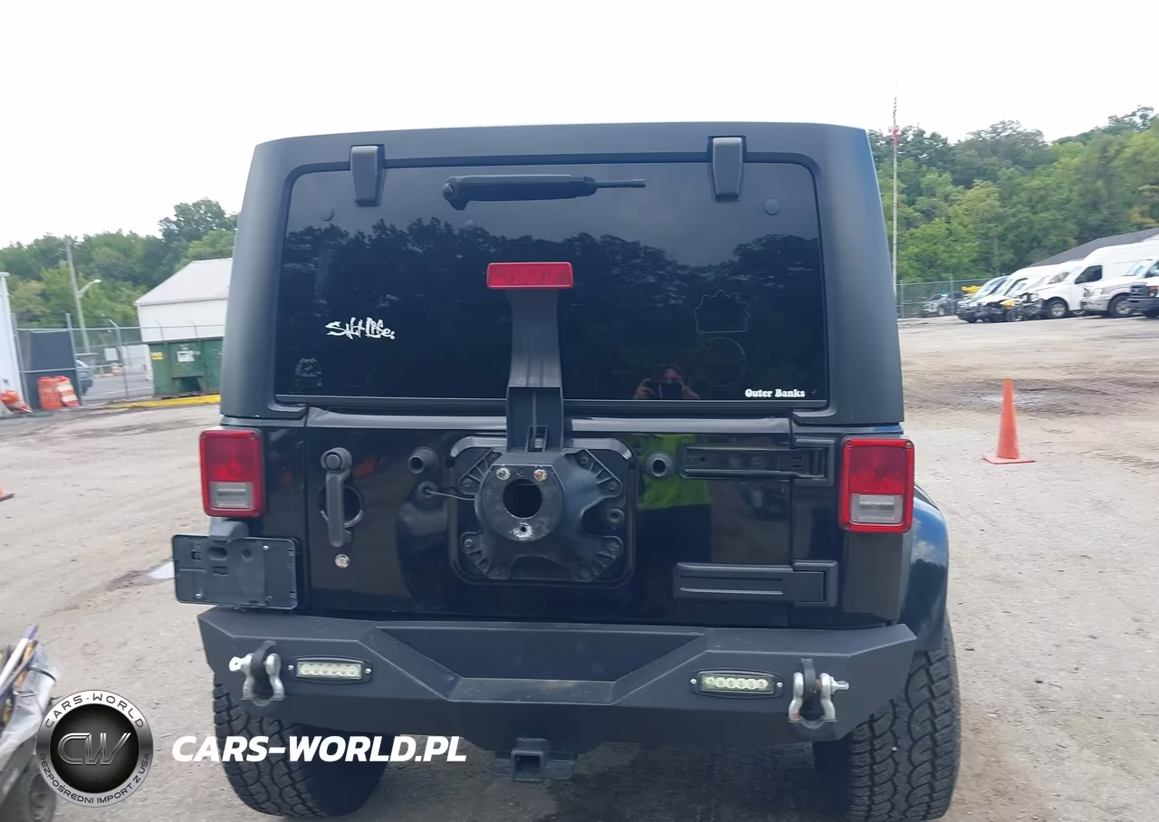 2008 Jeep Wrangler Unlimited Sahara VIN:1J8GA59168L574092 - 16