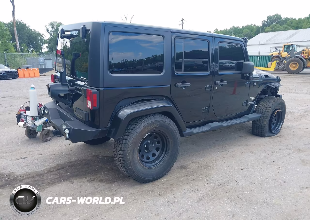 2008 Jeep Wrangler Unlimited Sahara VIN:1J8GA59168L574092 - 4