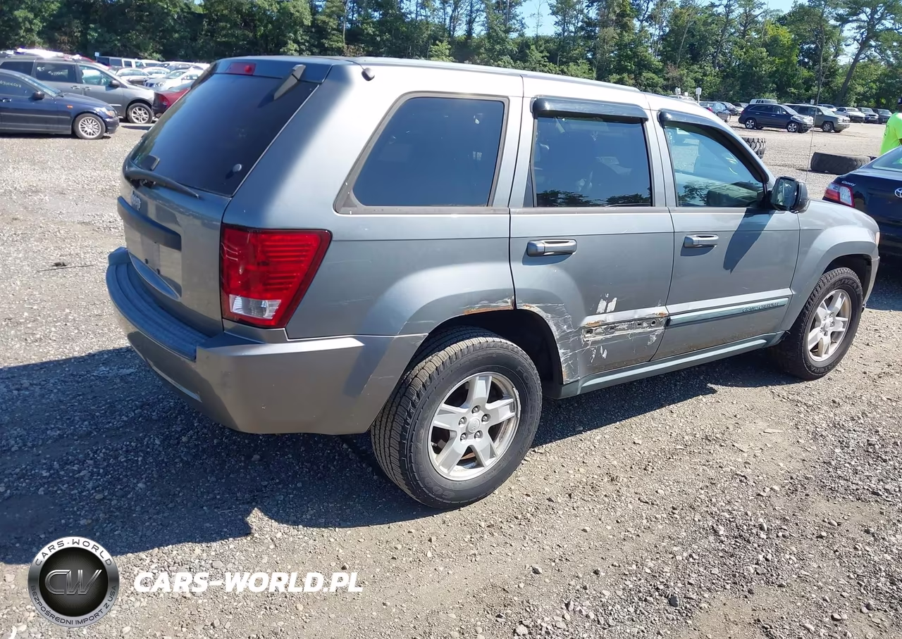 2007 Jeep Grand Cherokee Laredo VIN:1J8GR48K47C681623 - 4