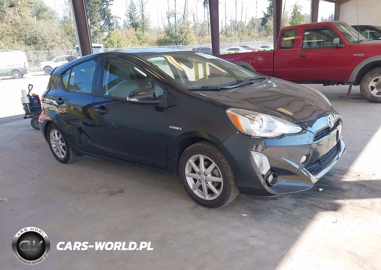 2015 Toyota Prius C Four