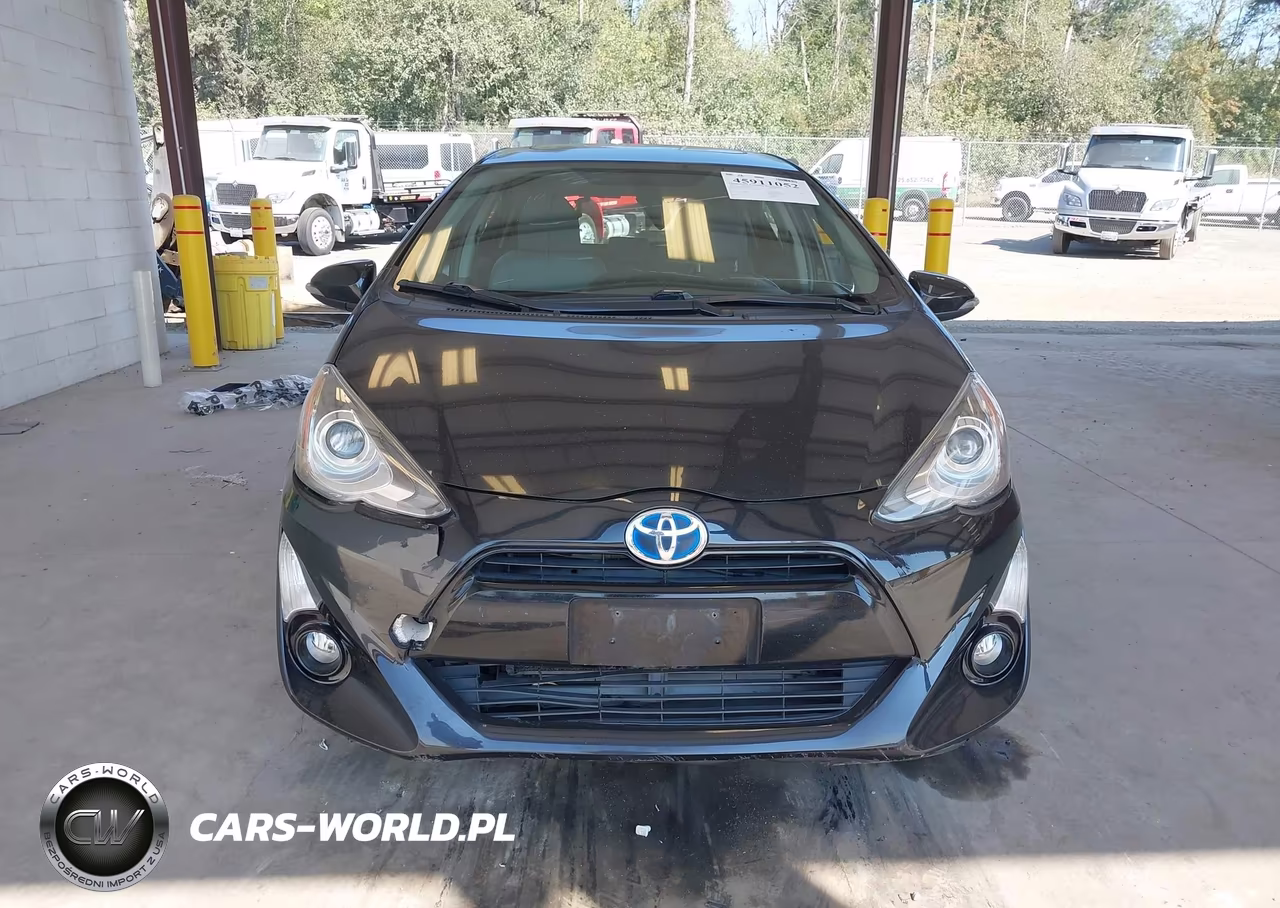 2015 Toyota Prius C Four VIN:JTDKDTB34F1093159 - 12