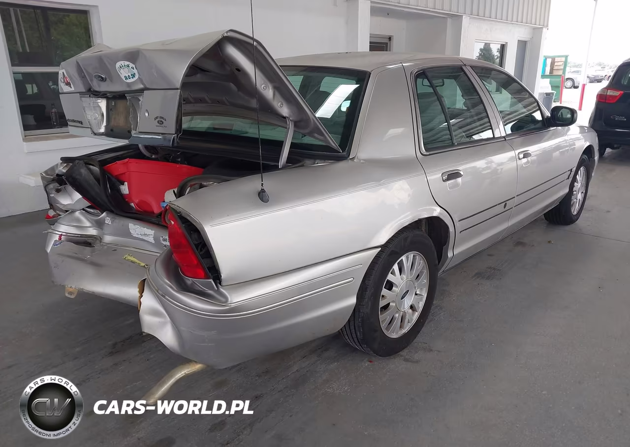 2005 Ford Crown Victoria Lx-Lx Sport VIN:2FAFP74W45X106138 - 4