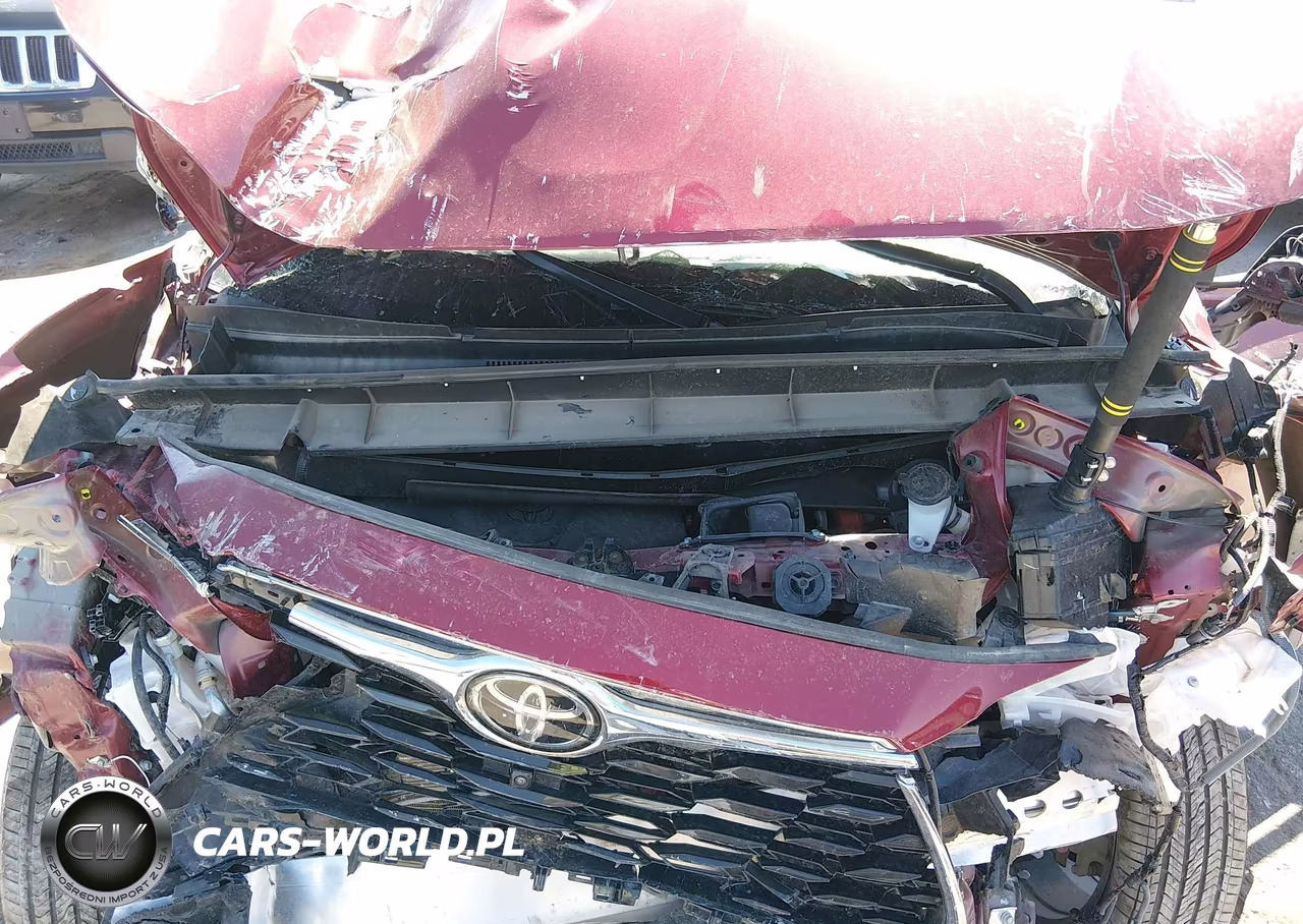 2026 Toyota Highlander Hybrid Platinum VIN:5TDEBRCH2TS699459 - 10