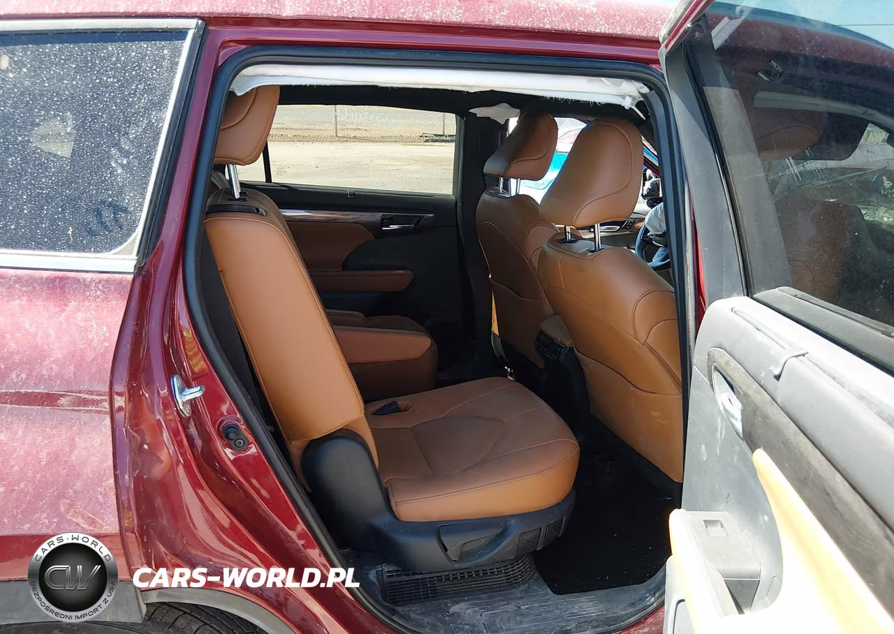 2026 Toyota Highlander Hybrid Platinum VIN:5TDEBRCH2TS699459 - 8