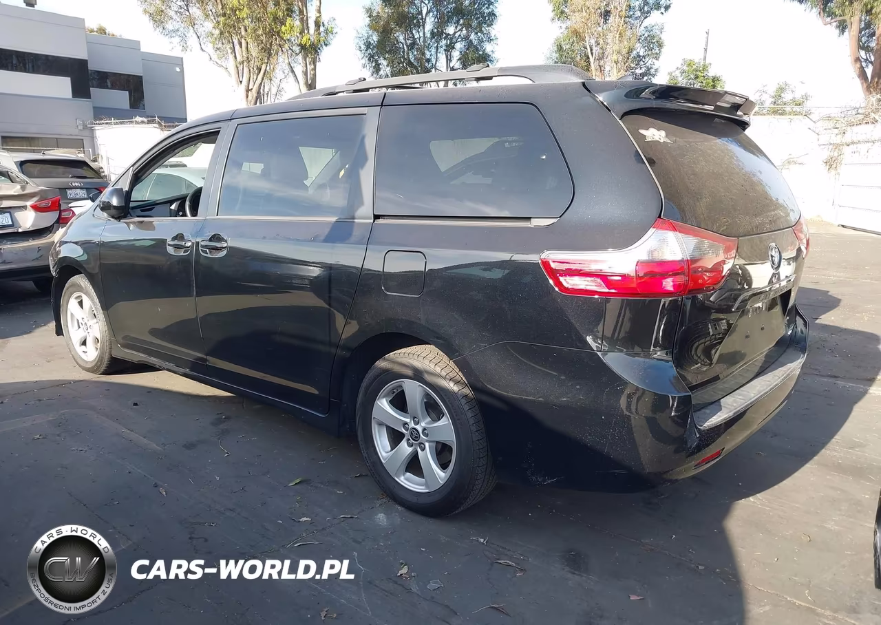 2020 Toyota Sienna Le VIN:5TDKZ3DCXLS072409 - 3