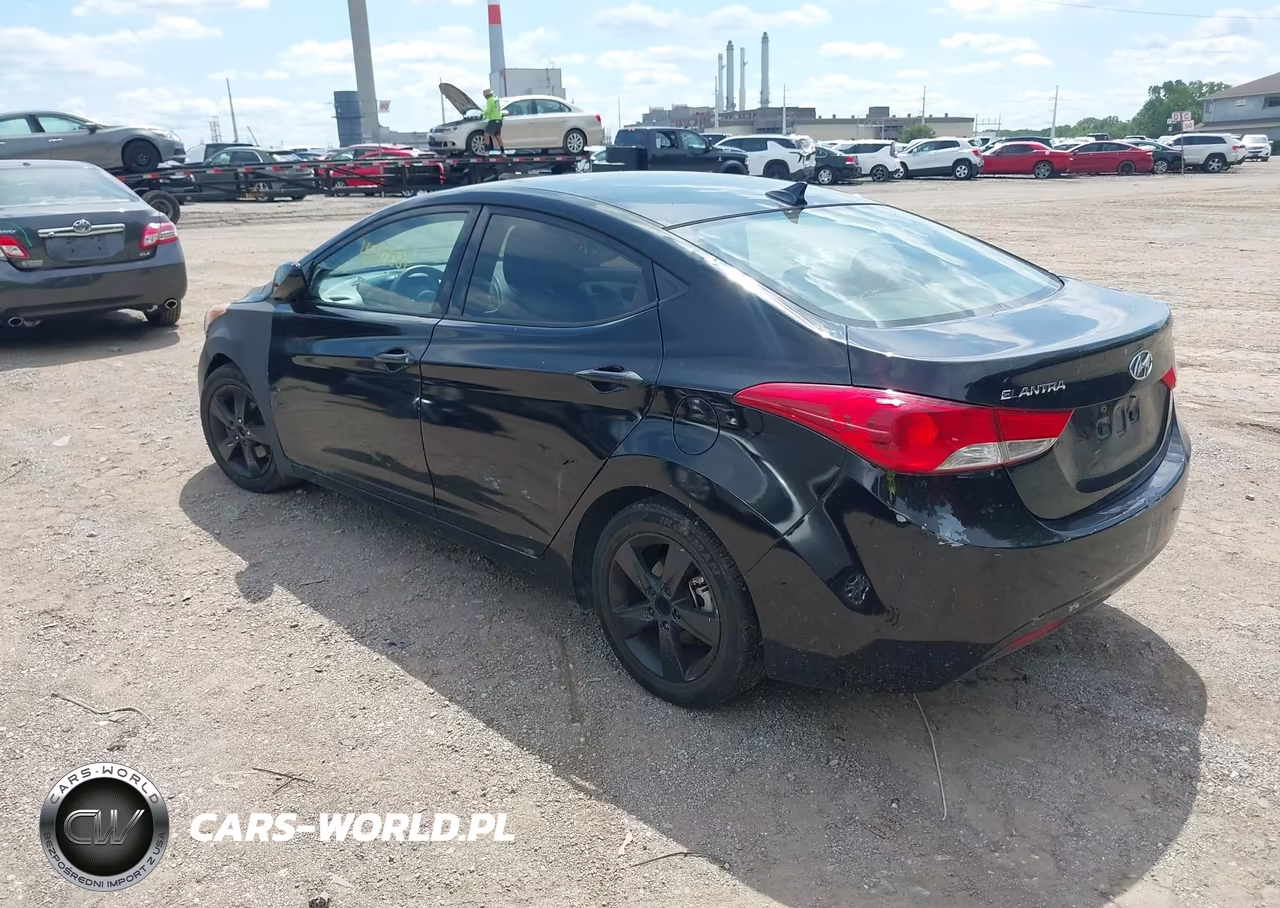 2013 Hyundai Elantra Gls VIN:5NPDH4AE9DH271319 - 3