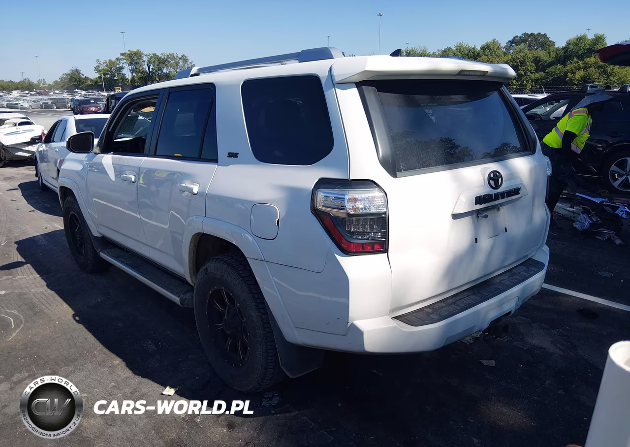 2015 Toyota 4Runner Sr5 VIN:JTEZU5JR9F5100434 - 3
