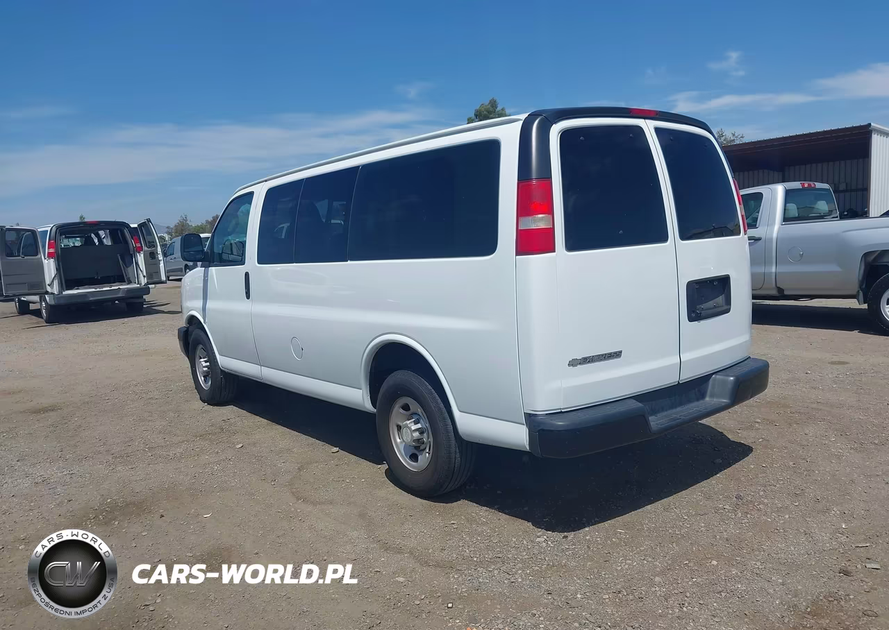 2018 Chevrolet Express 2500 Ls VIN:1GAWGEFG5J1281708 - 3