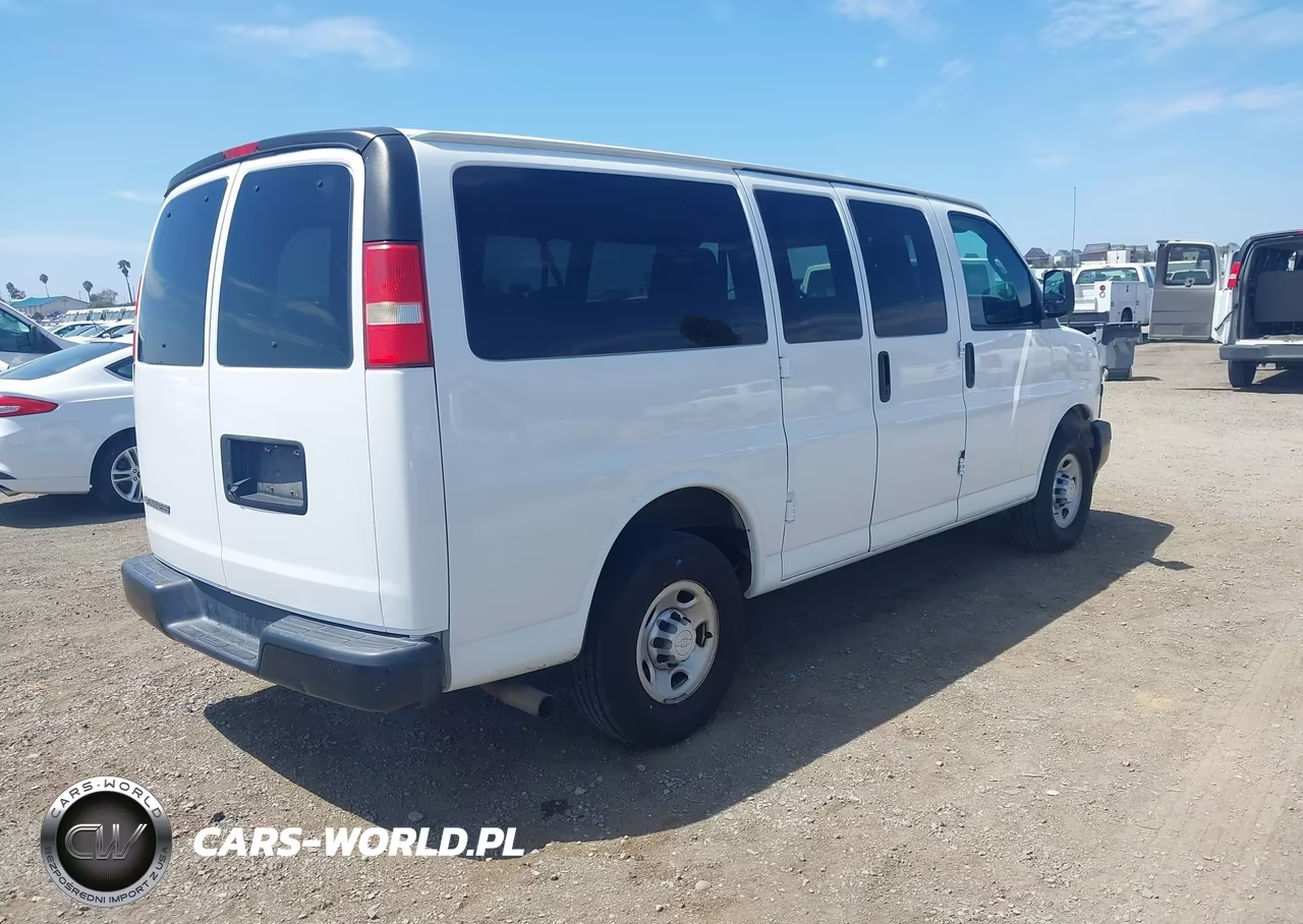 2018 Chevrolet Express 2500 Ls VIN:1GAWGEFG5J1281708 - 4