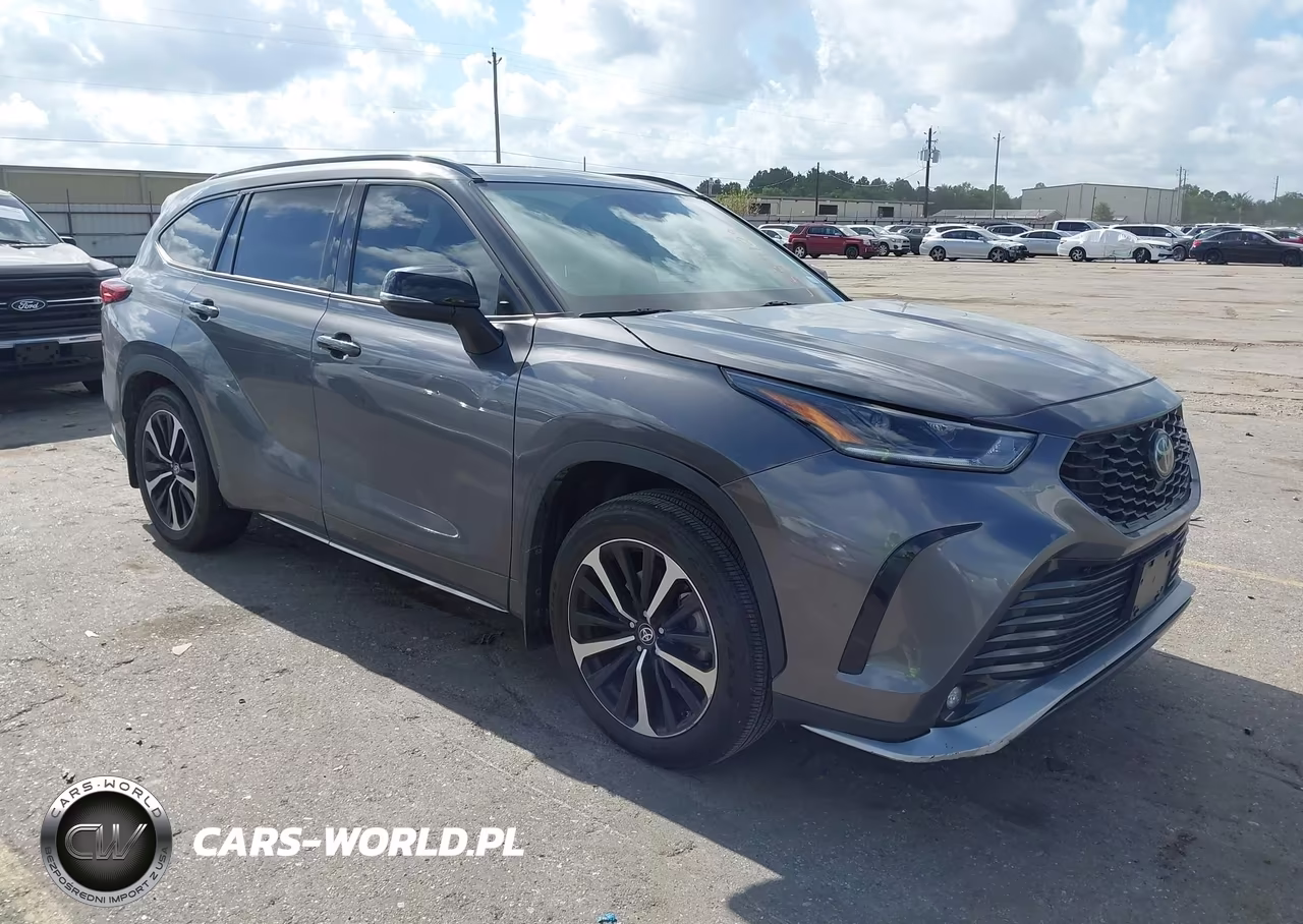 2022 Toyota Highlander Xse
