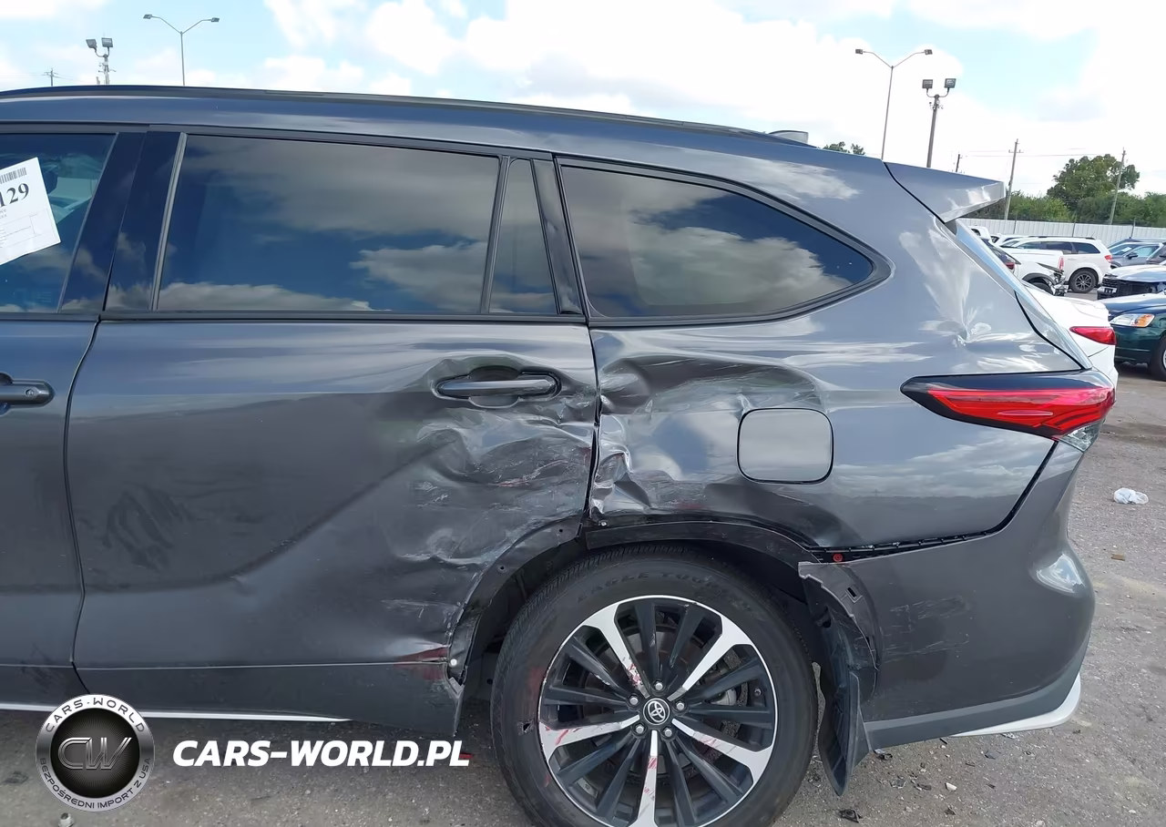 2022 Toyota Highlander Xse VIN:5TDLZRAHXNS131694 - 6