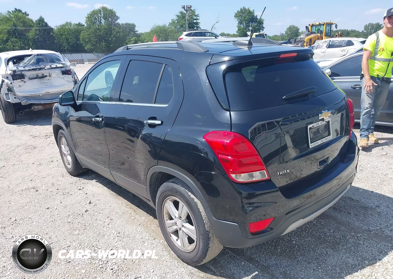 2017 Chevrolet Trax Lt VIN:3GNCJLSB1HL156211 - 3