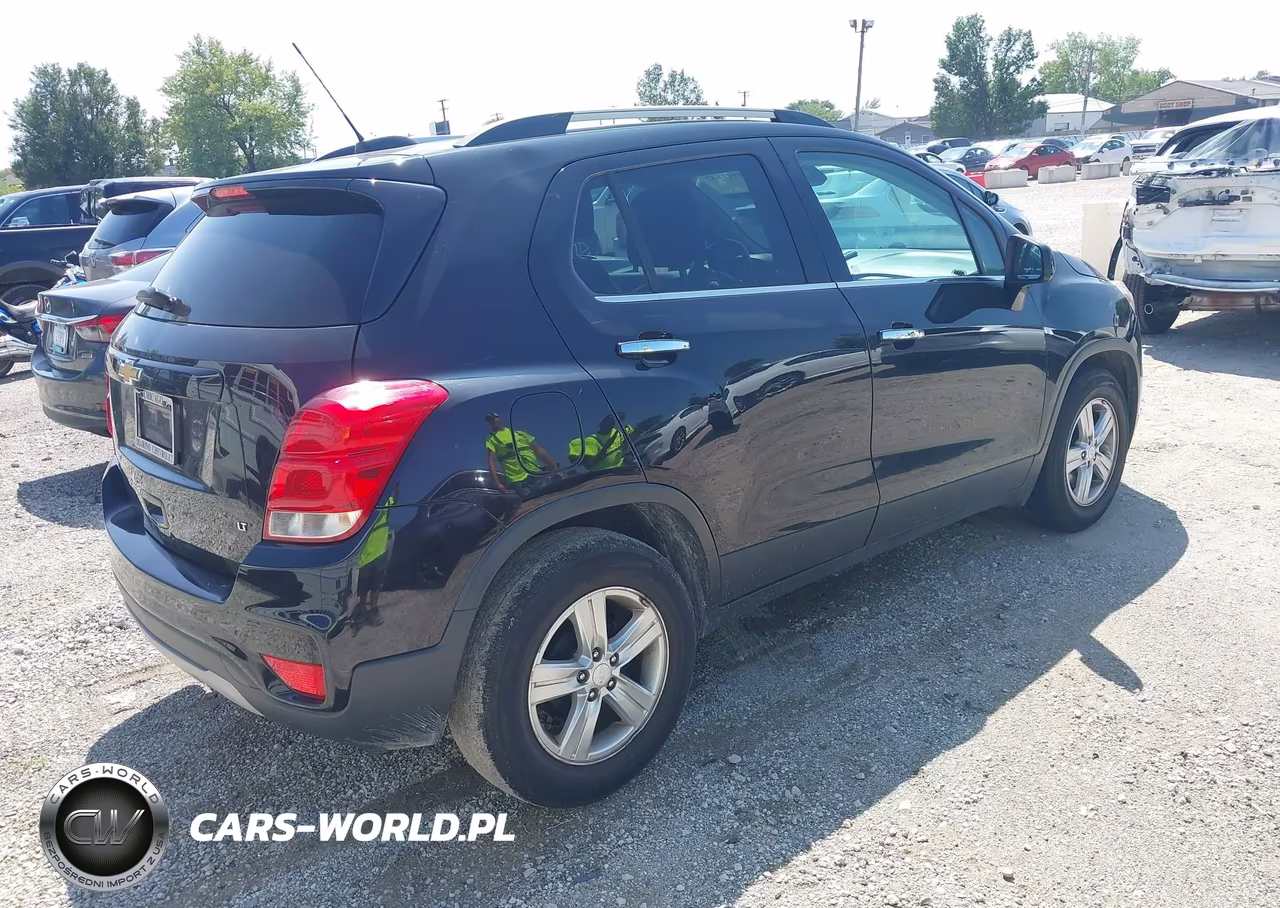 2017 Chevrolet Trax Lt VIN:3GNCJLSB1HL156211 - 4
