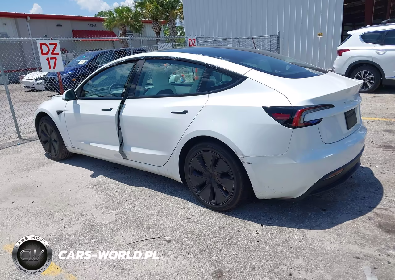 2025 Tesla Model 3 Long Range Rear-Wheel Drive-Standard Rear-Wheel Drive VIN:5YJ3E1EA1SF020848 - 3