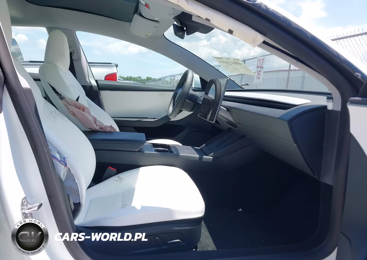 2025 Tesla Model 3 Long Range Rear-Wheel Drive-Standard Rear-Wheel Drive VIN:5YJ3E1EA1SF020848 - 5