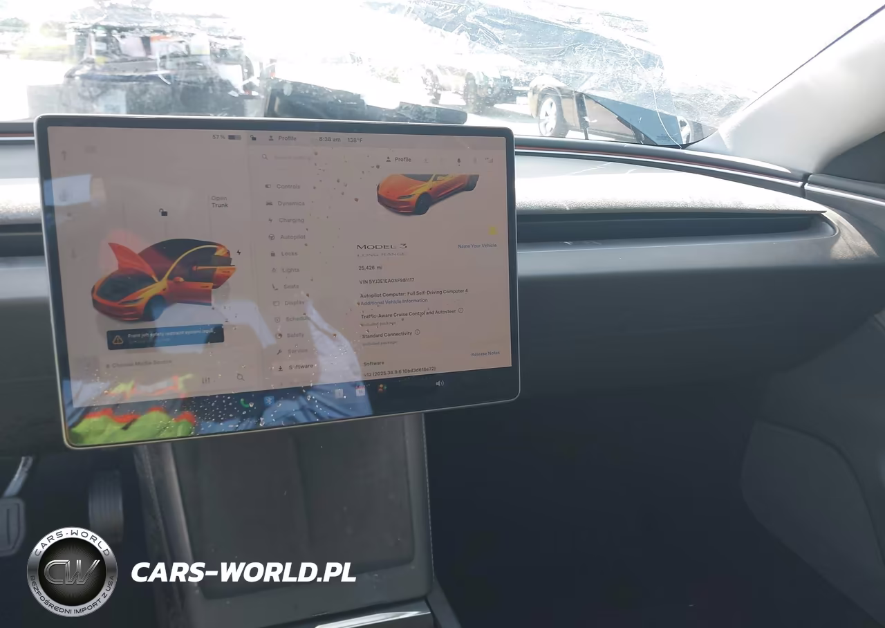 2025 Tesla Model 3 VIN:5YJ3E1EA0SF981117 - 17
