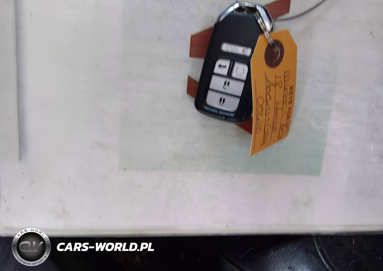 2018 Honda Accord Touring VIN:1HGCV1F90JA056110 - 11