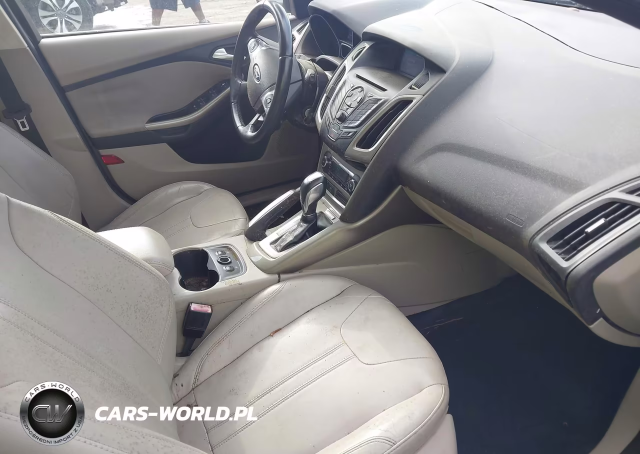 2012 Ford Focus Sel VIN:1FAHP3M26CL381048 - 5